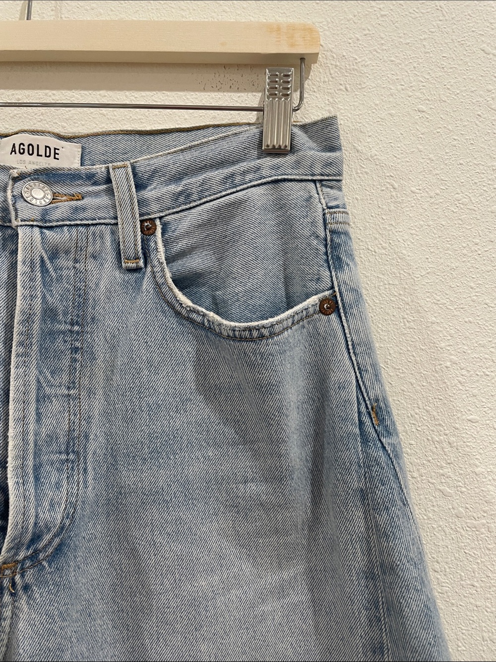 AGOLDE Luna Barrel Leg Jeans Light Wash Size 27 - Picture 7 of 11